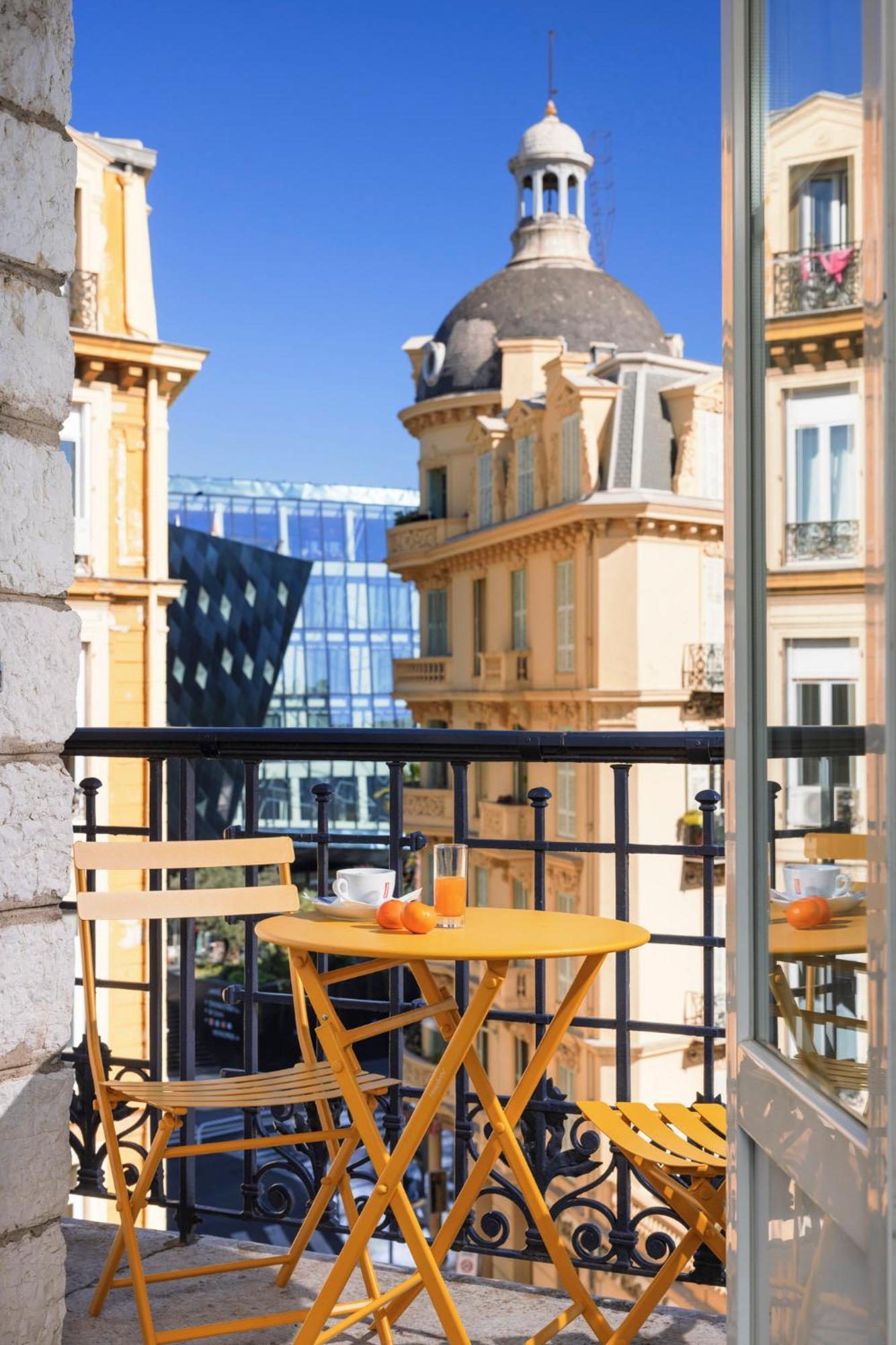Hotel Azurea